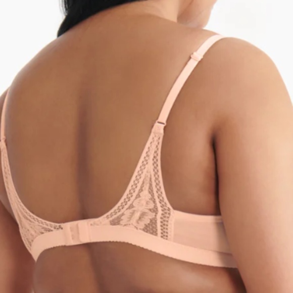 Knix Lace Deep V-neck Bralette Sz L in Honey Peach - Picture 2 of 7